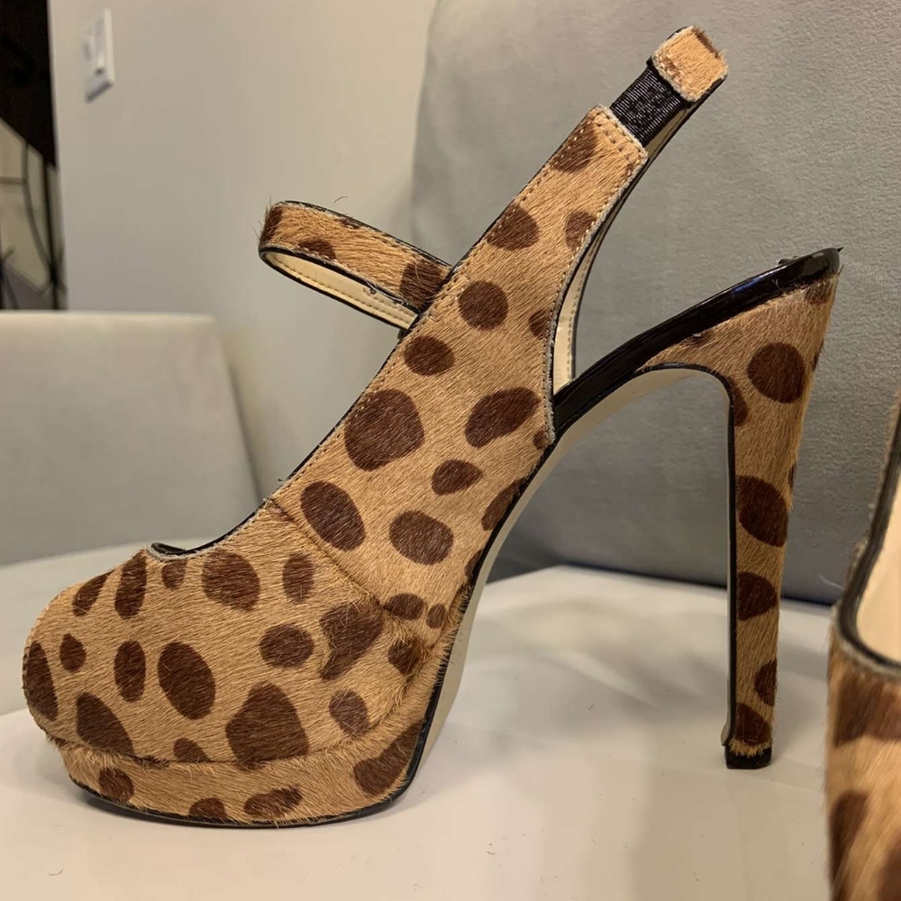 Giraffee print heels